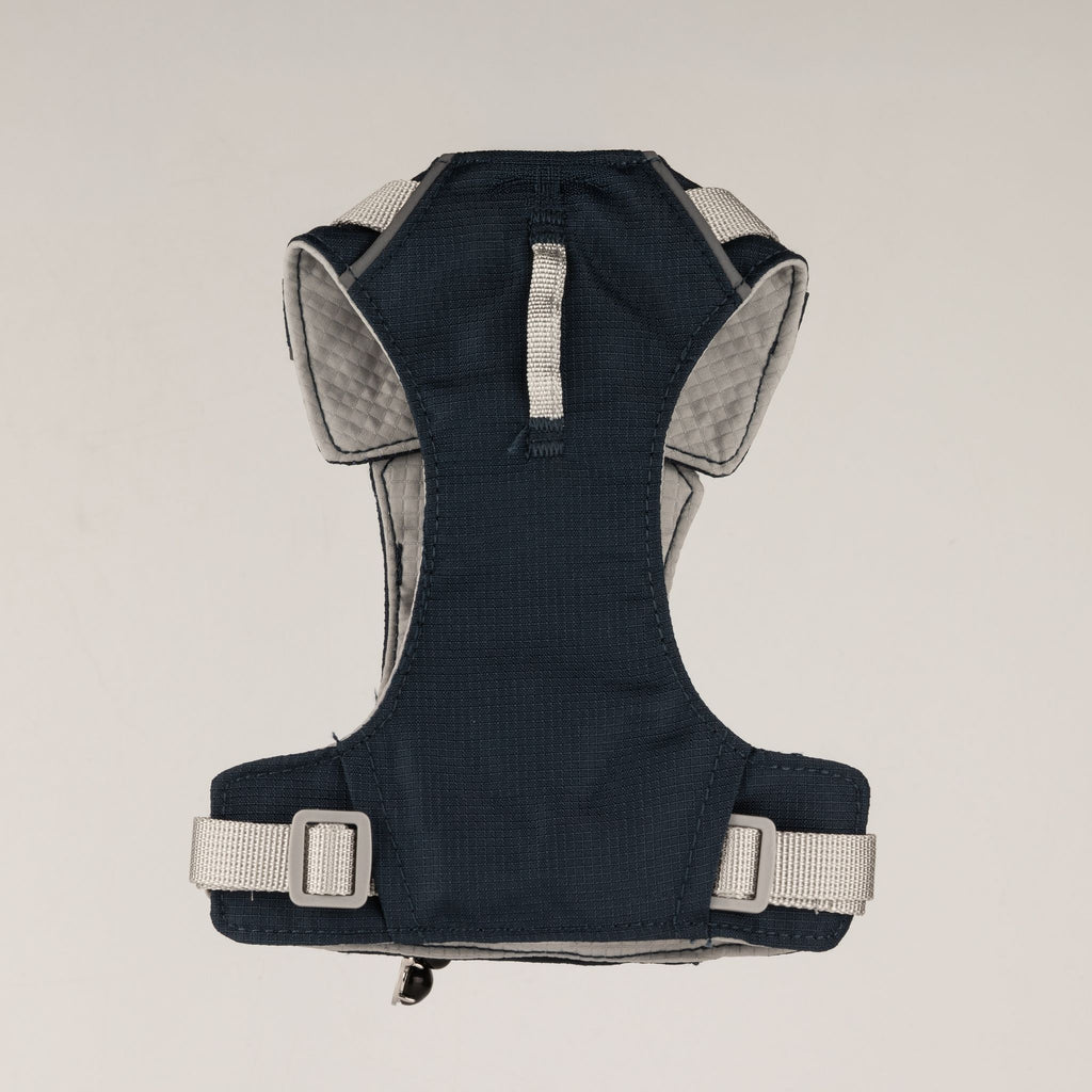 Pettorina Guardian grigio roccia con ciondolo in ossidiana nera – taglia XS (2–4 kg)