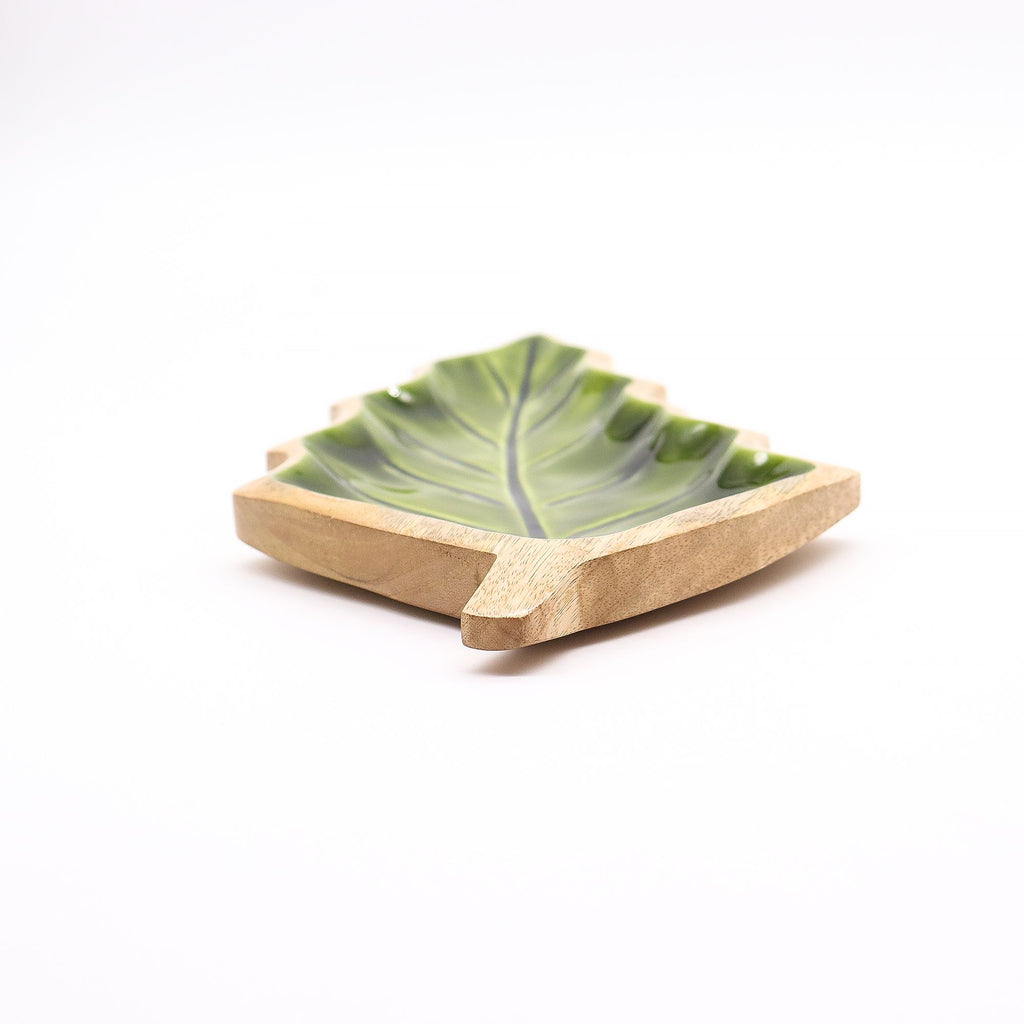 Ciotola a foglia in legno di mango e smalto verde – 33 x 17 cm
