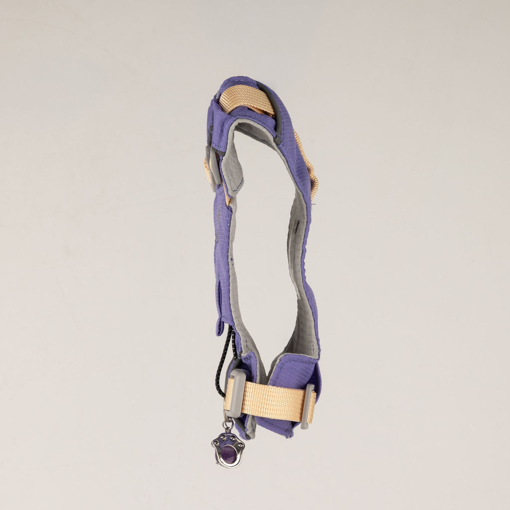 Pettorina Guardian lavanda con ciondolo in ametista – taglia XS (2–4 kg)