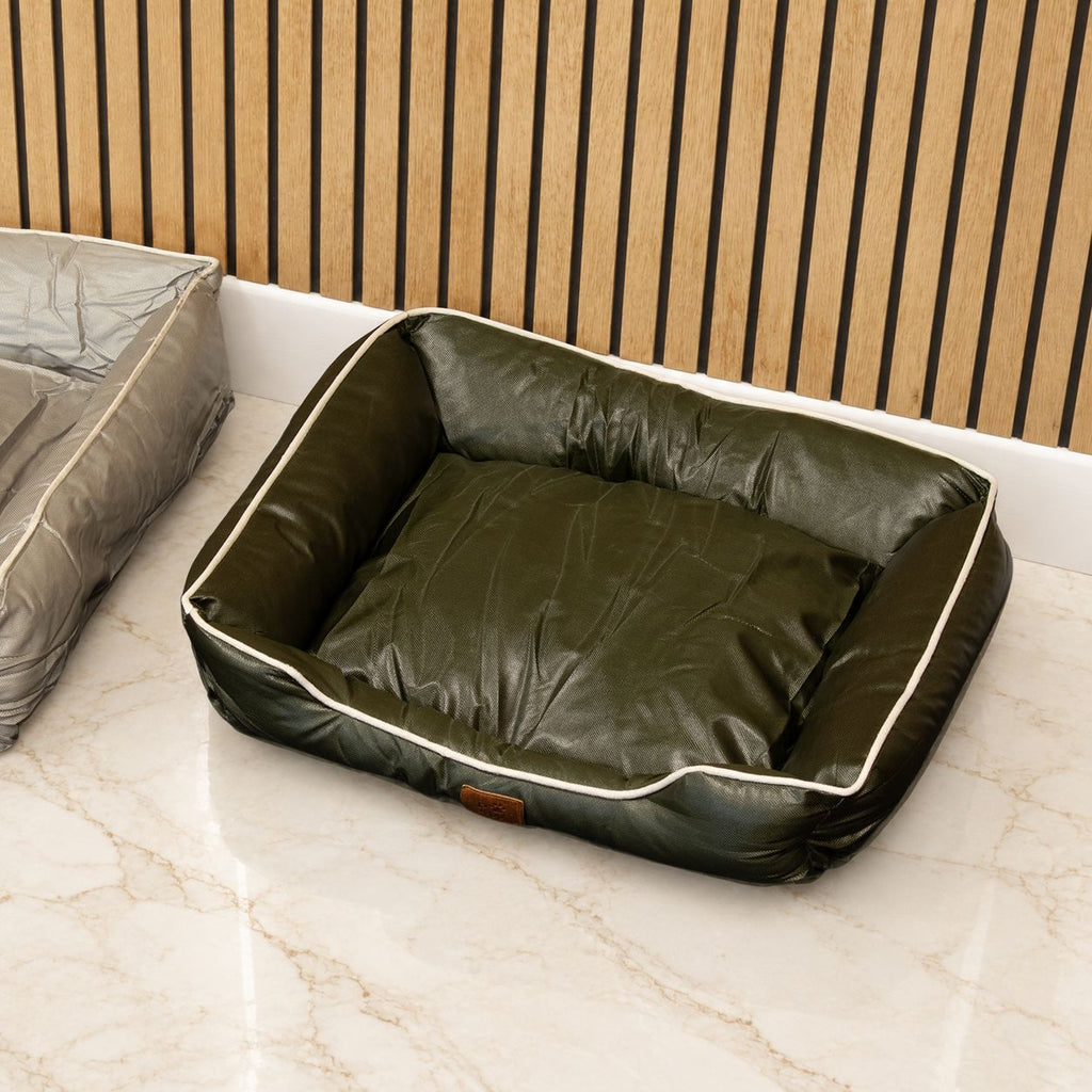Cuccia verde kaki con bordino crema – piccola, 60 × 50 × 15 cm