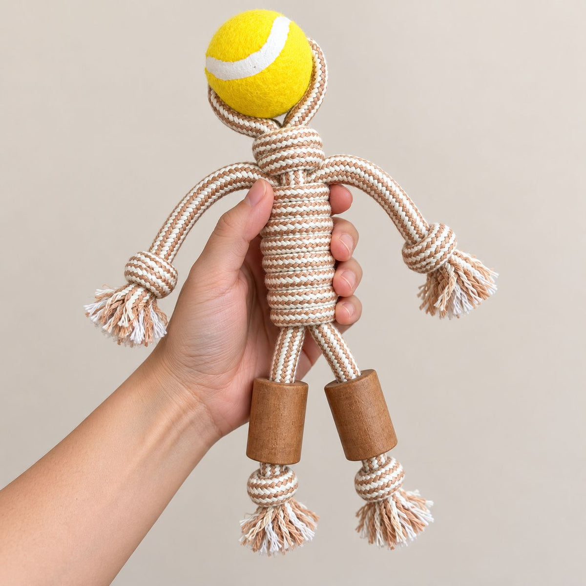 Pupazzo in corda con pallina e legno di caffè "Rope Ranger"