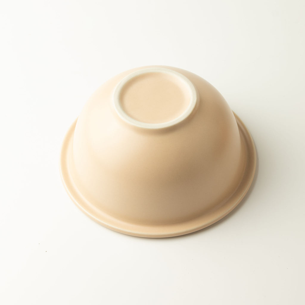Ciotola in ceramica crema con supporto in legno – 14 cm