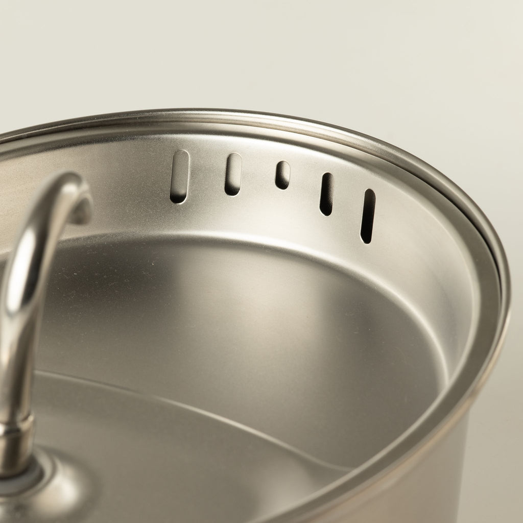 Fontanella elettrica per animali in acciaio inox – 2,5 litri, USB