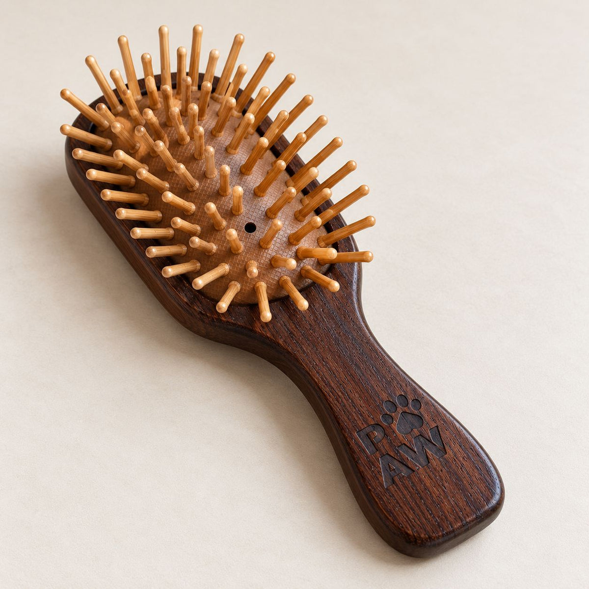 Mini spazzola massaggiante con dentini in bambù