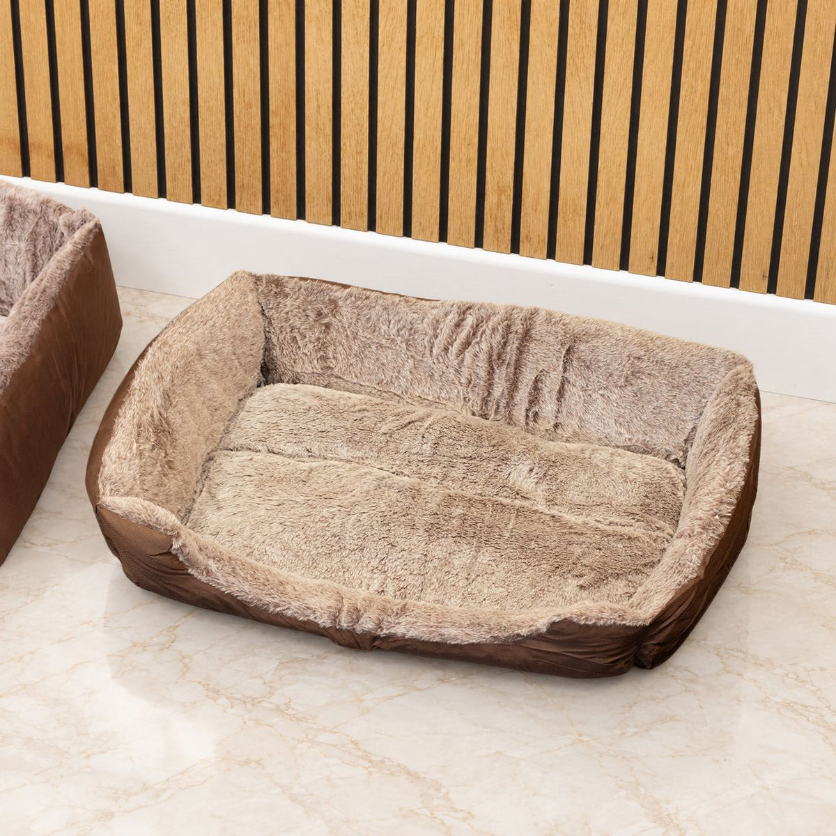 Cuccia in peluche Teddy marrone – piccola, 60 × 45 × 17 cm